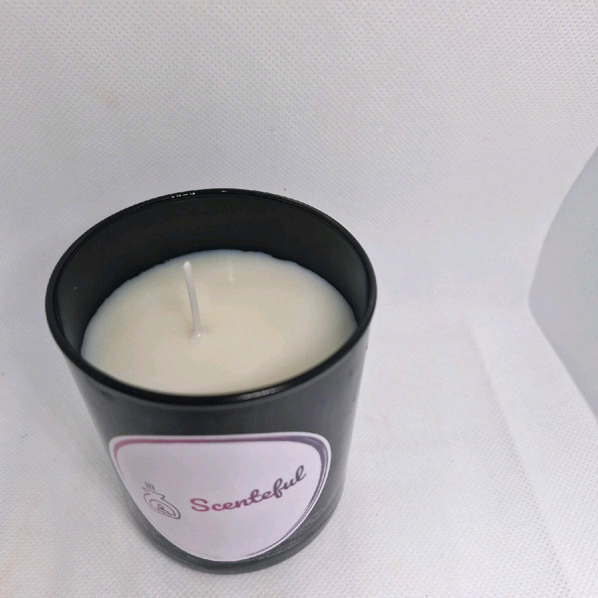 20 CL Highly Fragranced Candle