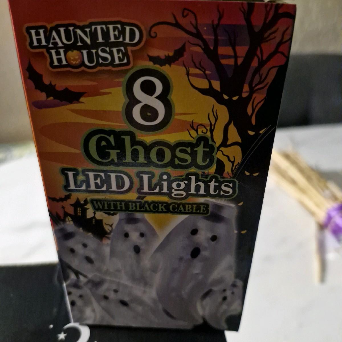 Deluxe Halloween Bundle. Burner,wax,spray,lights, bath bomb & liner